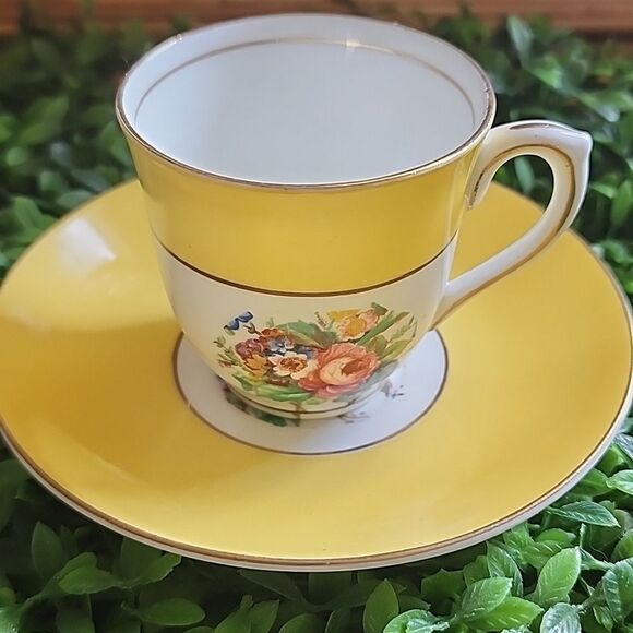 Colclough China Genuine Bone china Made In England Demitasse Cup & Saucer - Picture 3 of 9